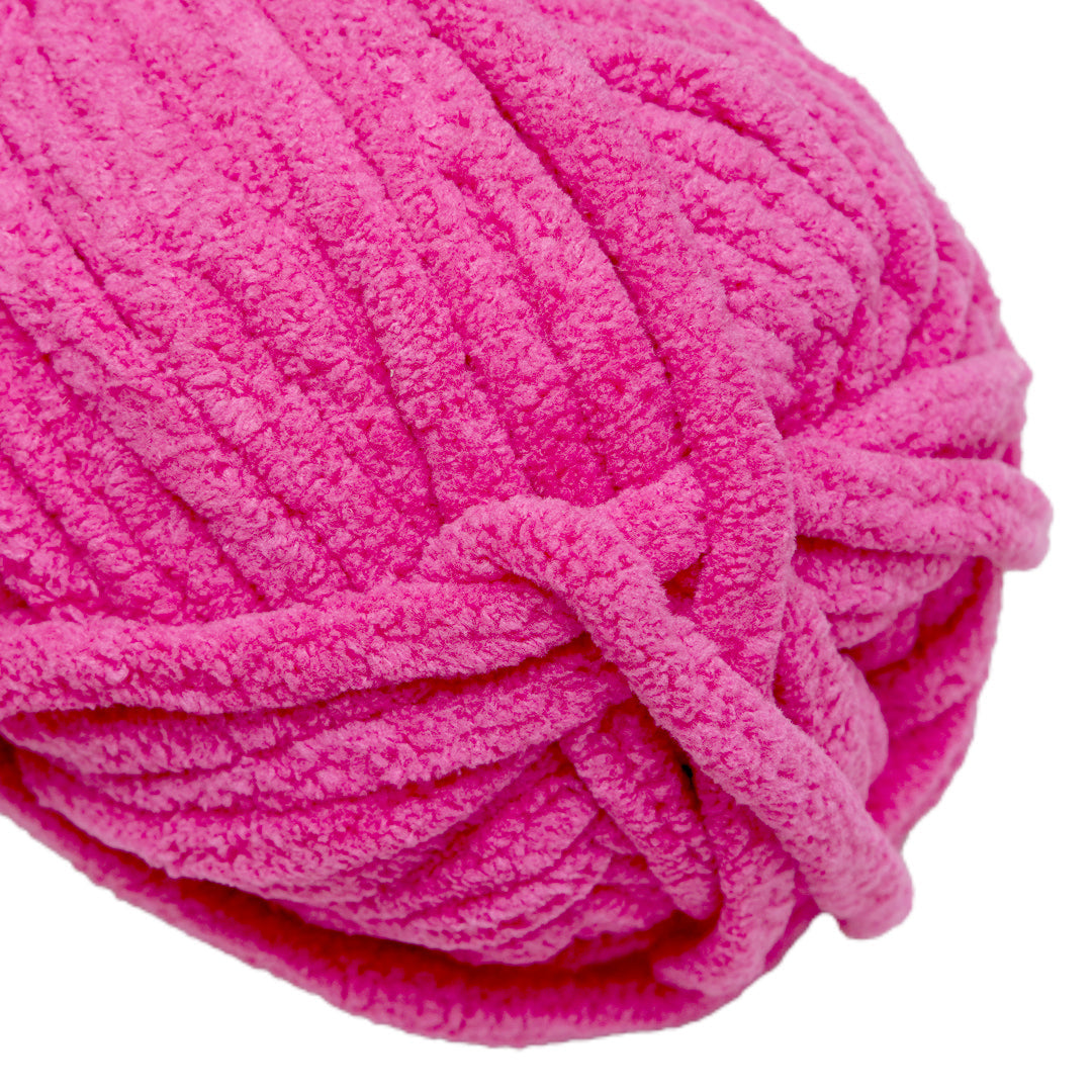 Snuggly Blanket Knitting/Crochet Yarn 100% Polyester Fushia 50m 100g