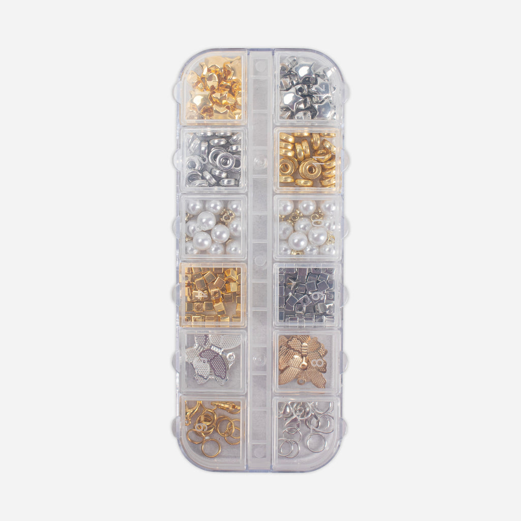 Jewellery Findings - Metallic Glitz, 17 X 23cm, 12 compartments, 1 Box
