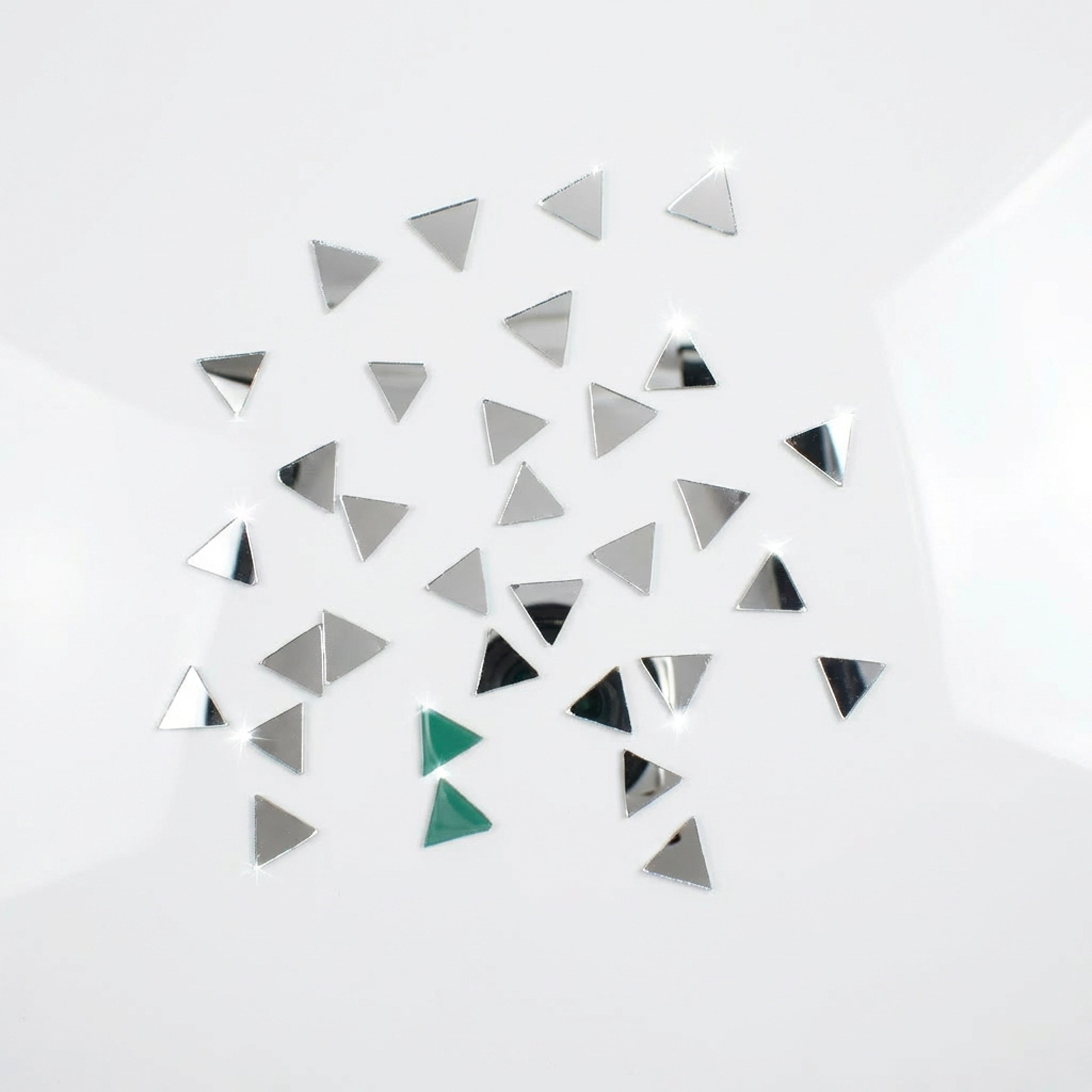 Cut Mirror Triangular 10Mm 1kg