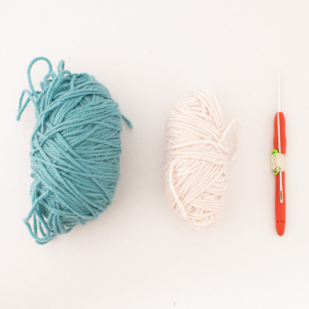 DIY Make Your Own Crochet Sling Pouch Box