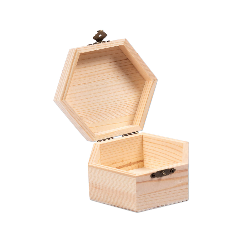 Pinewood Box with Metal Latch Hexagonal L4.7 x W4.1 x H2.5 1pc