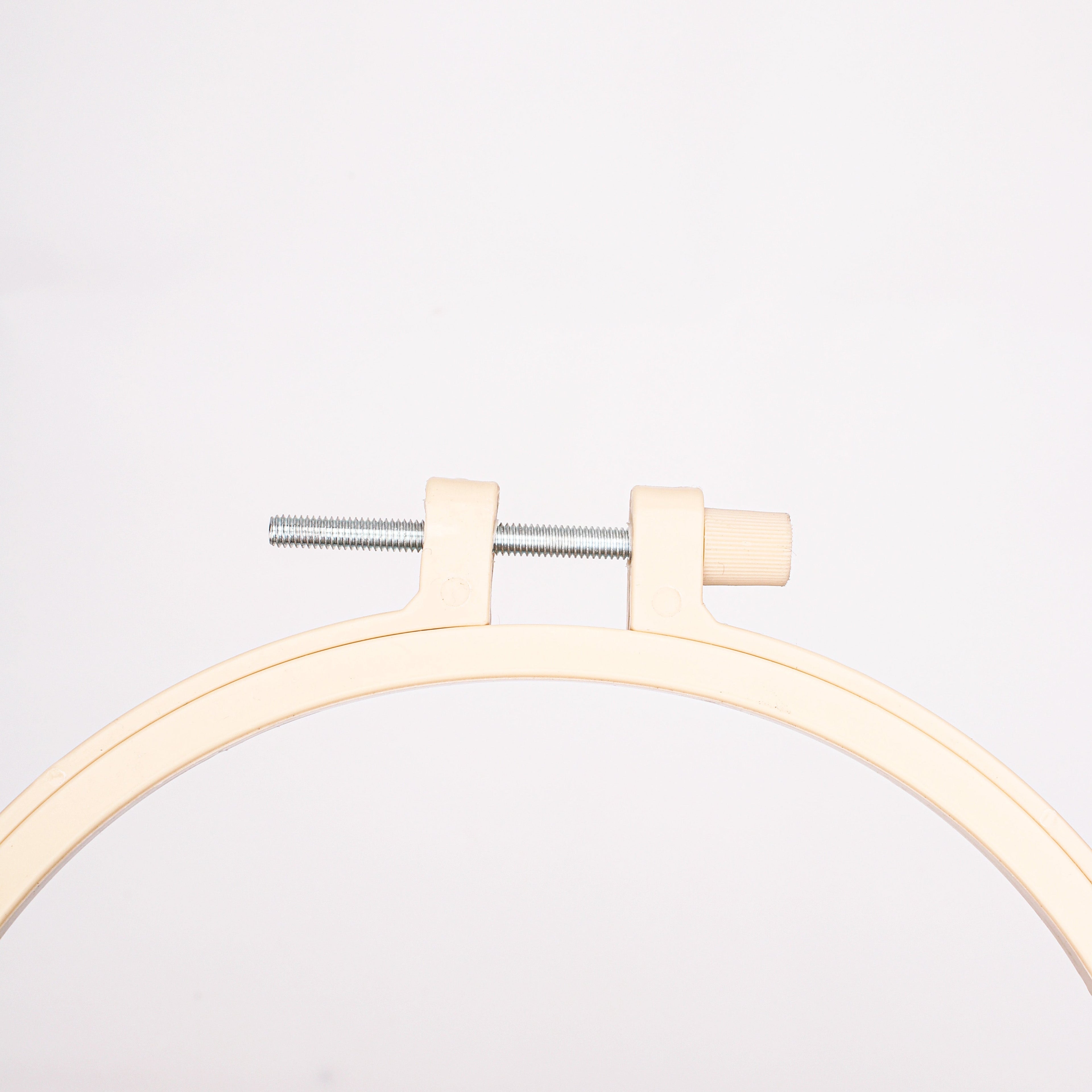 Plastic Embroidery Hoop Round 20cm 1pc