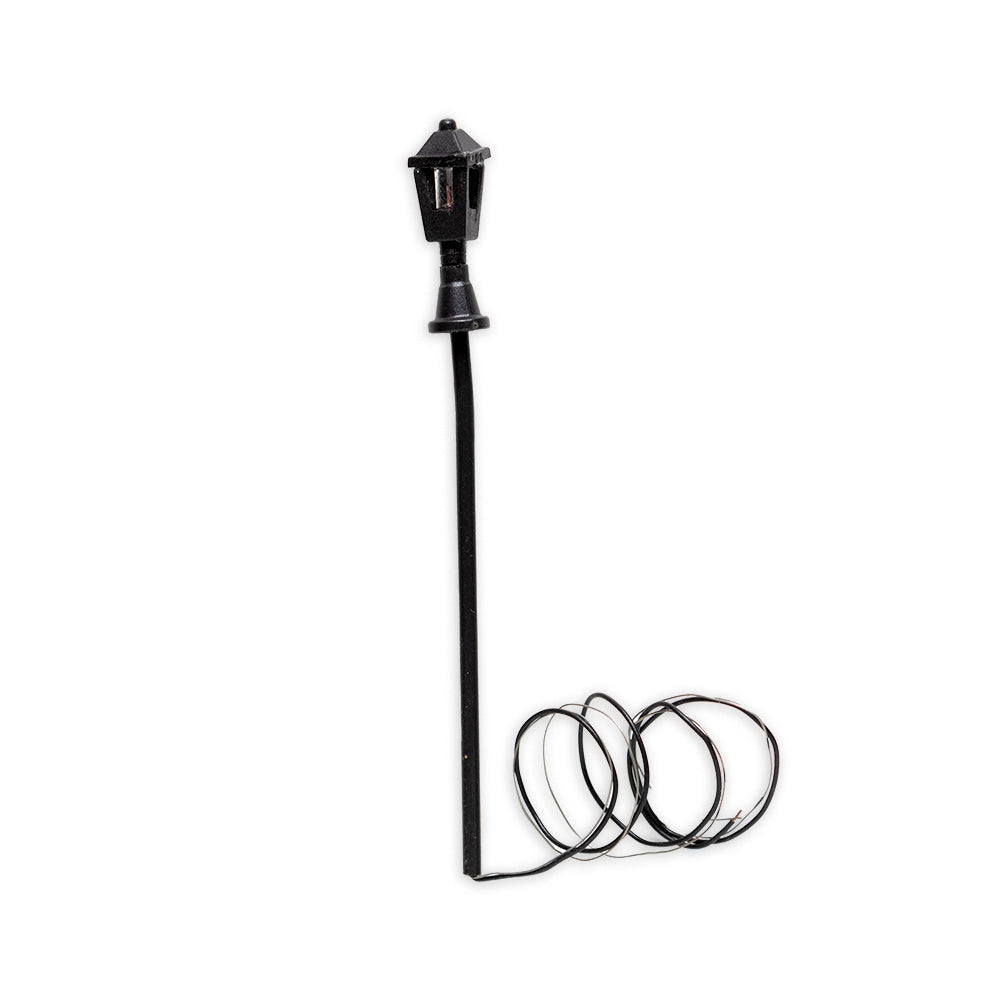 Miniature Victorian Street Light Illuminated 7 cm 1pc