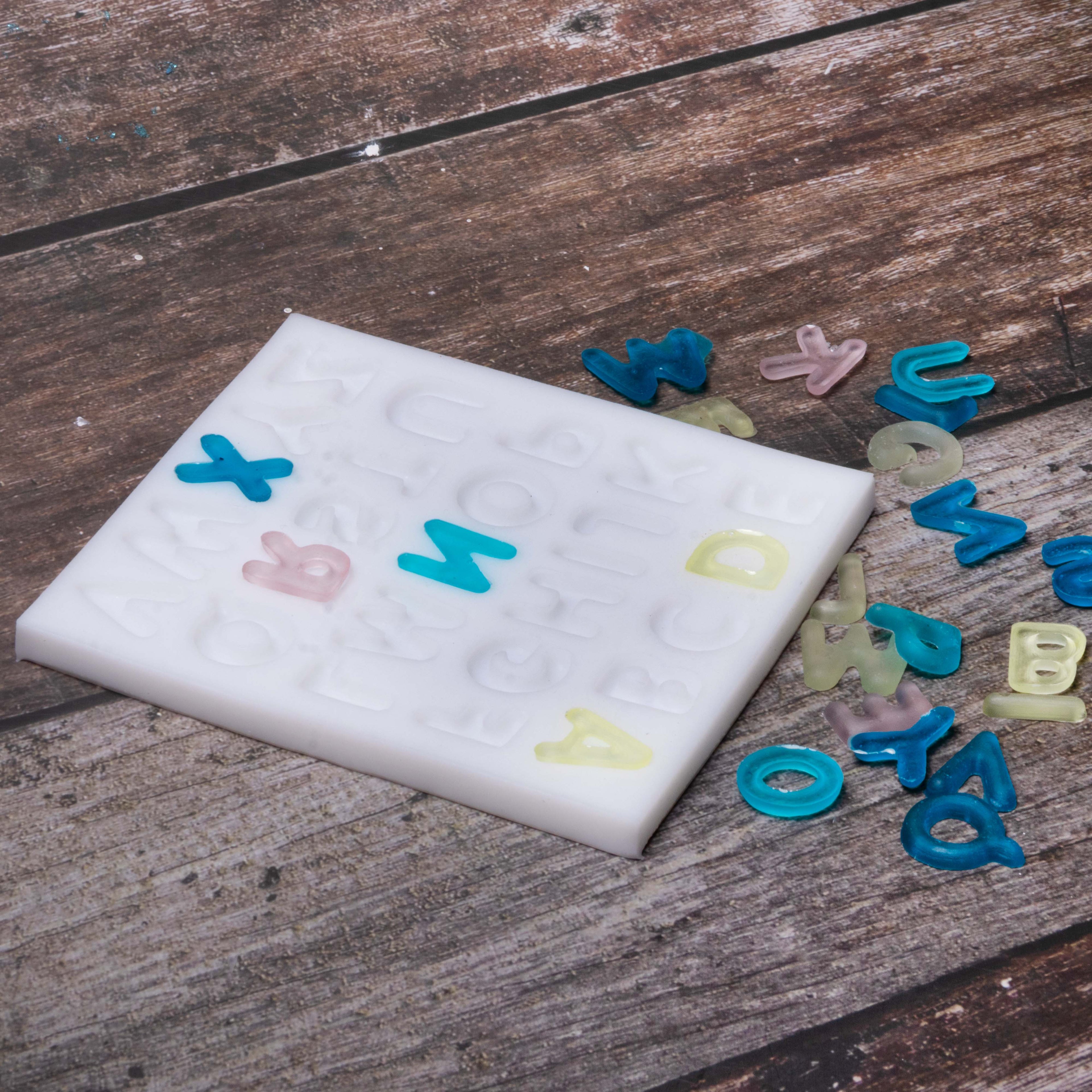 Silicone Mould Capital Letters 11.8 X 10.6 D-0.8cm 1pc