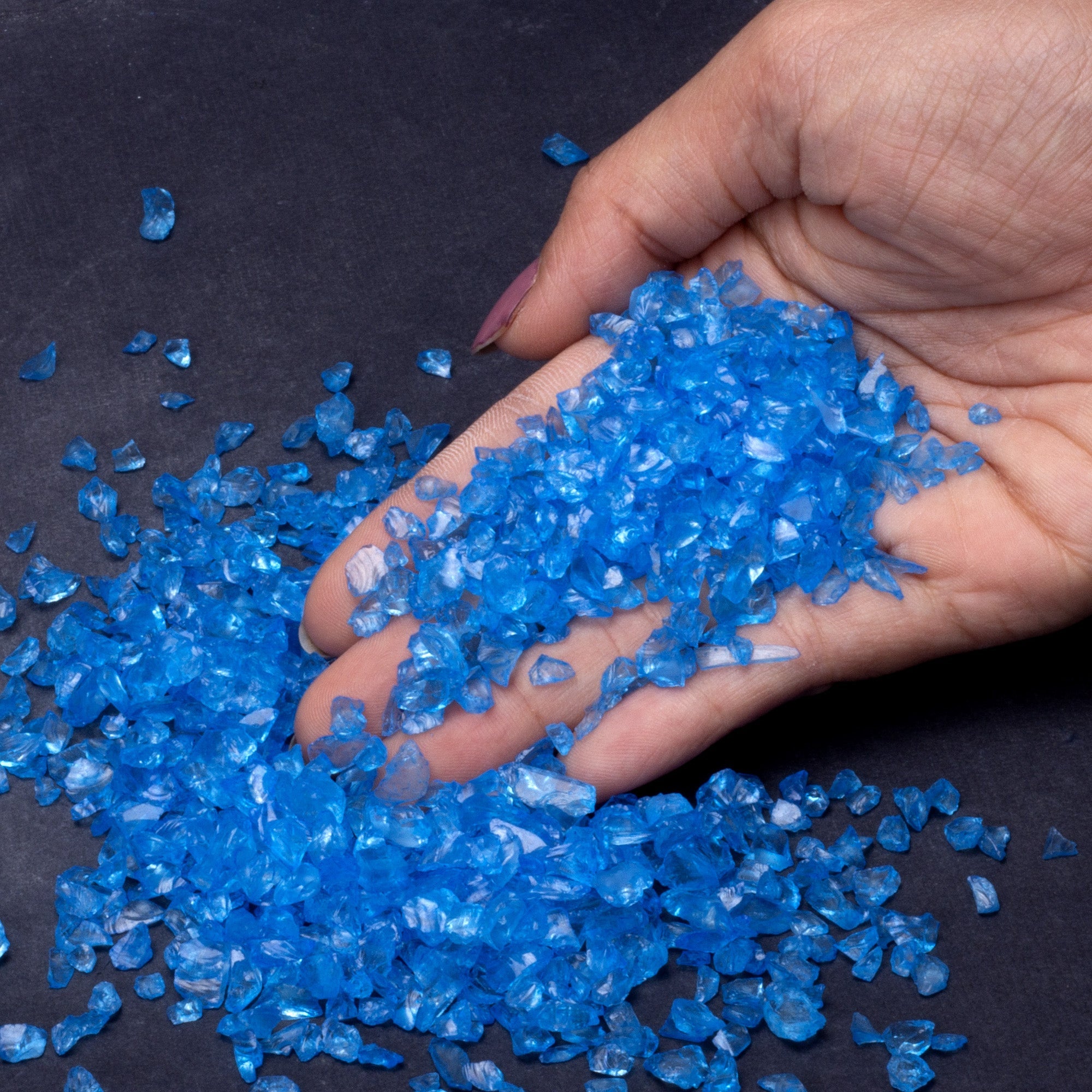 Crushed Glass Blue 4-6mm 80gm Bottle