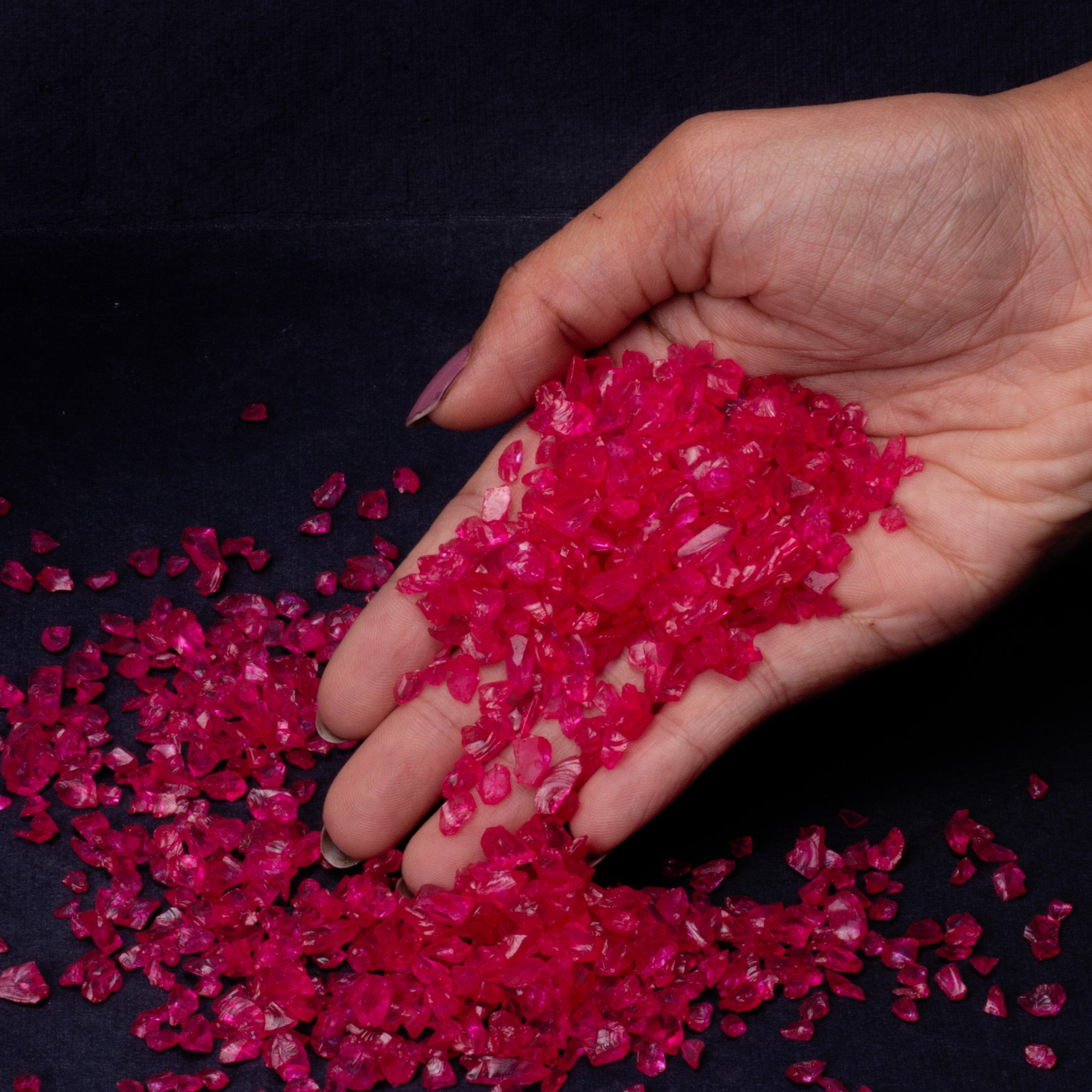 Crushed Glass Red 4-6mm 80gm Bottle
