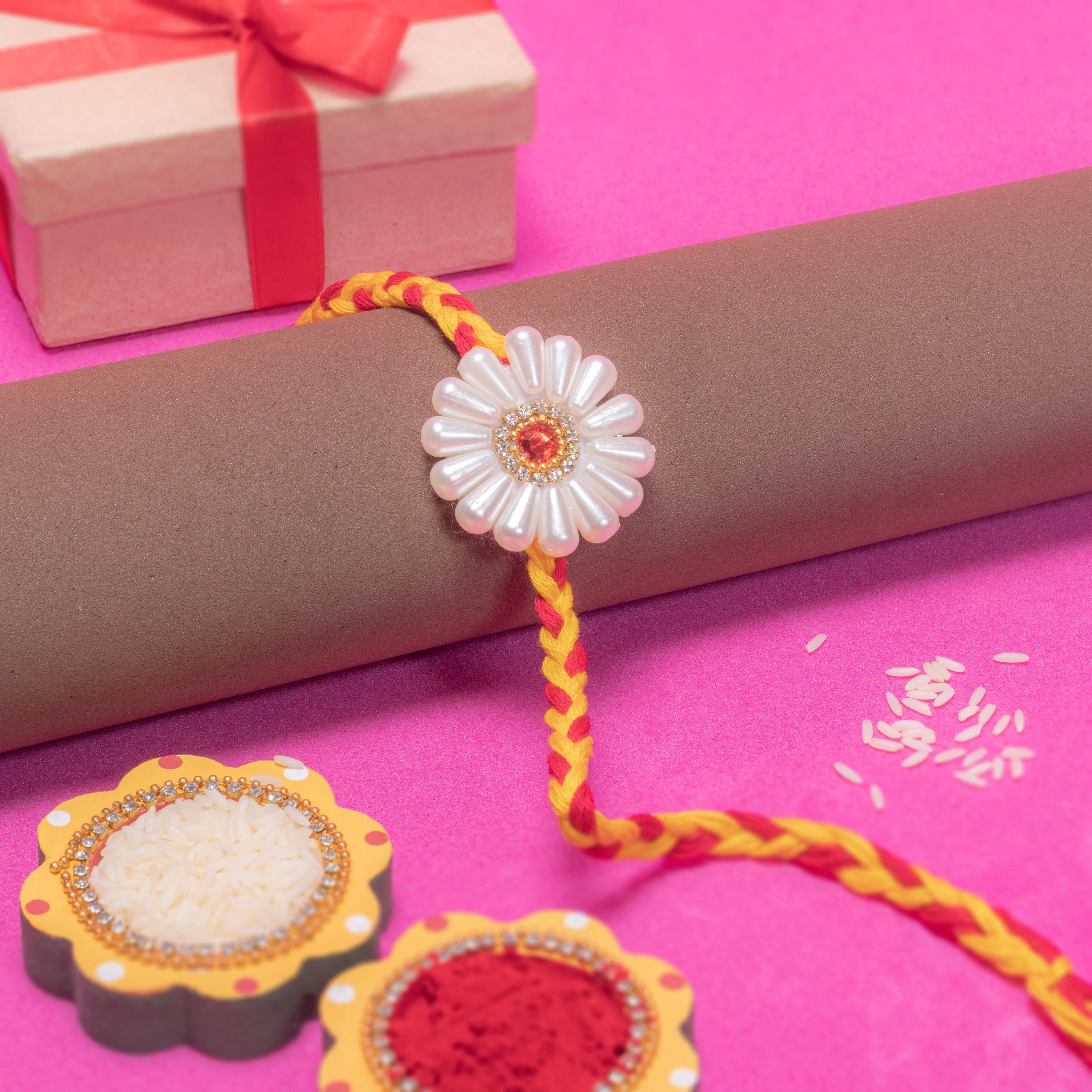 Handmade Rakhi - Pearl Daisy 1pc