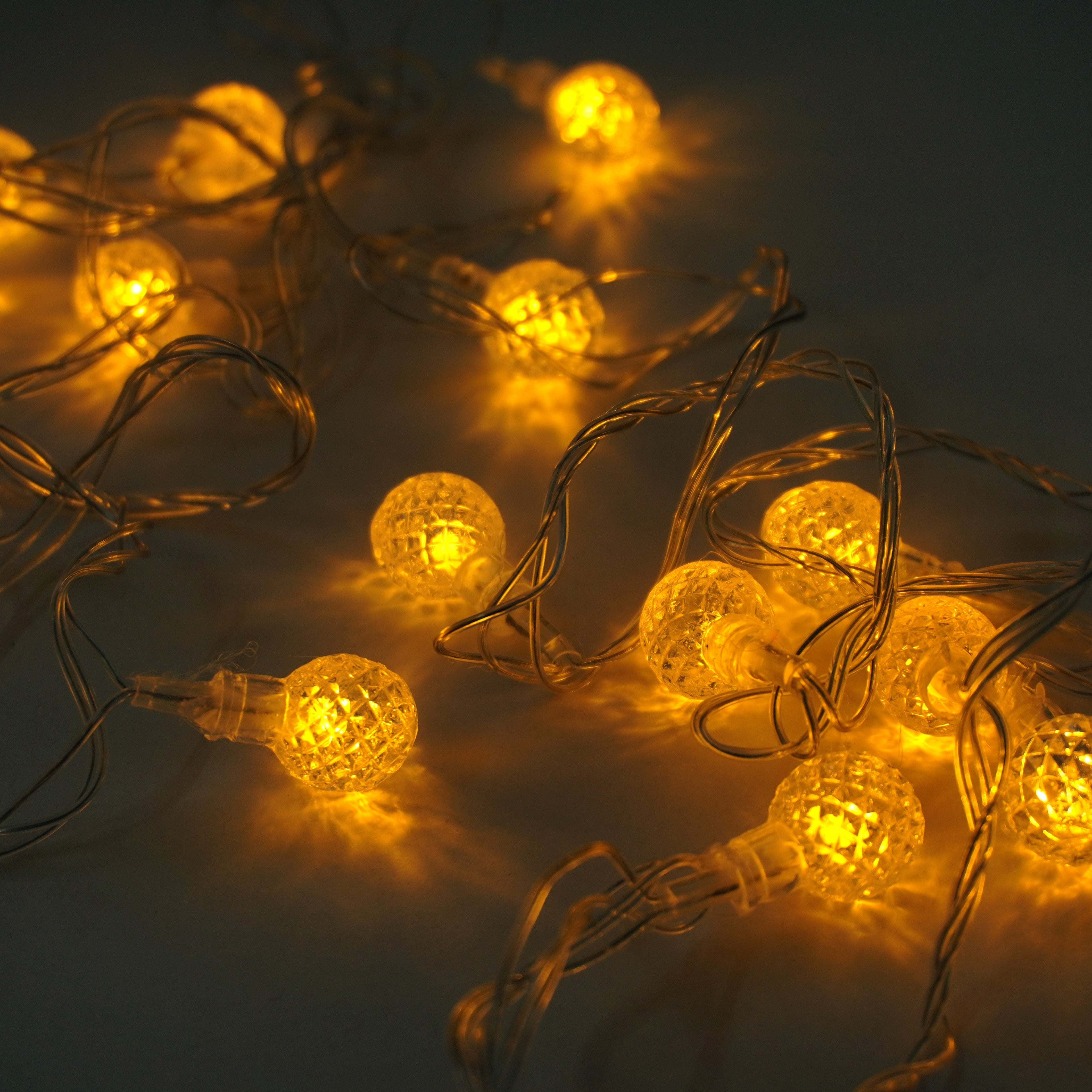 Christmas Light Up Crystal Ball Warm Colour 20pc 4Mtr