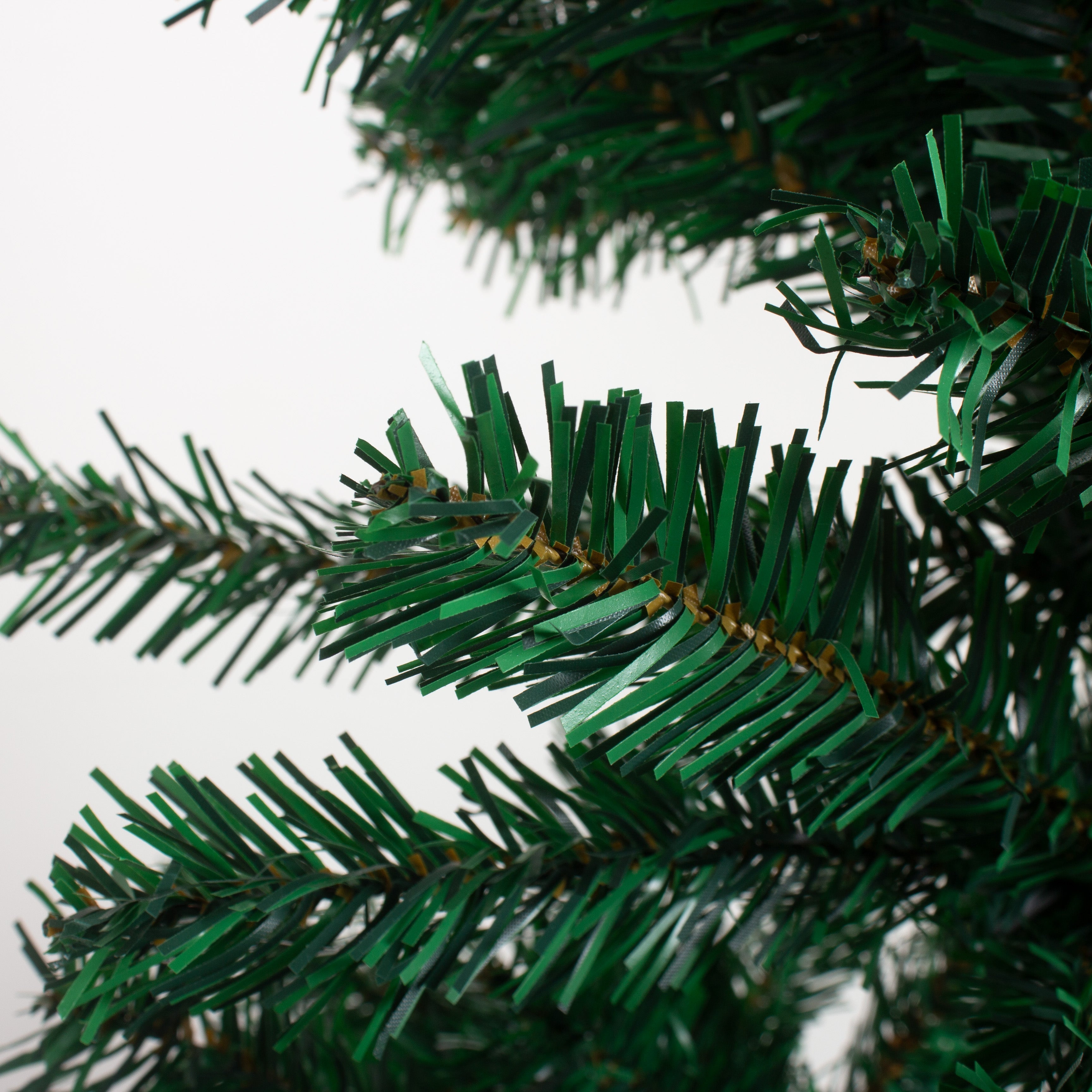 5 Feet - Christmas Festive Tree with Metal Stand 280 Branches (150cm) 1pc  (Ornaments Combo)