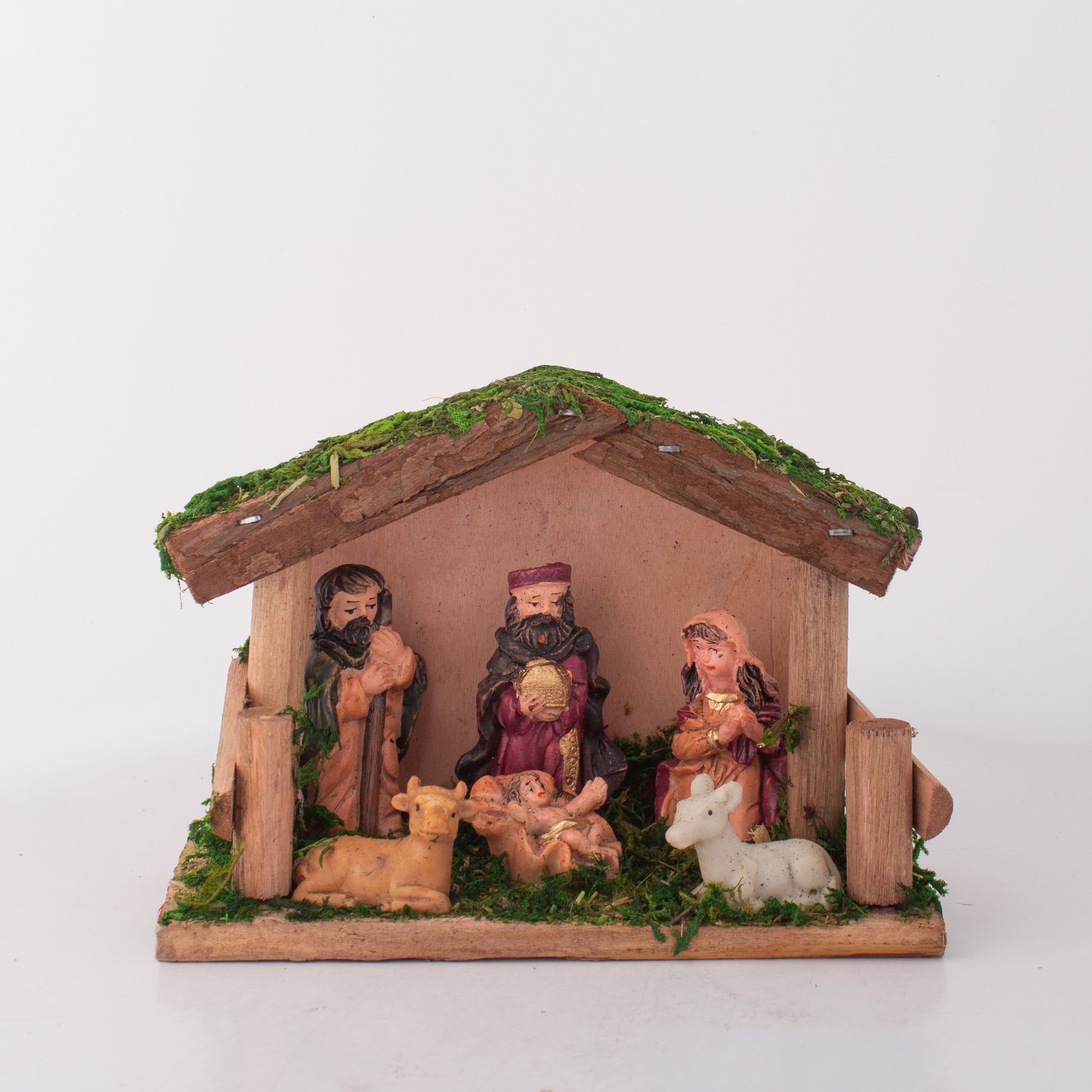 Christmas Wooden Crib Nativity scene with figurines Cow with Deer 15 X 10.5cm 5 pc1 Box