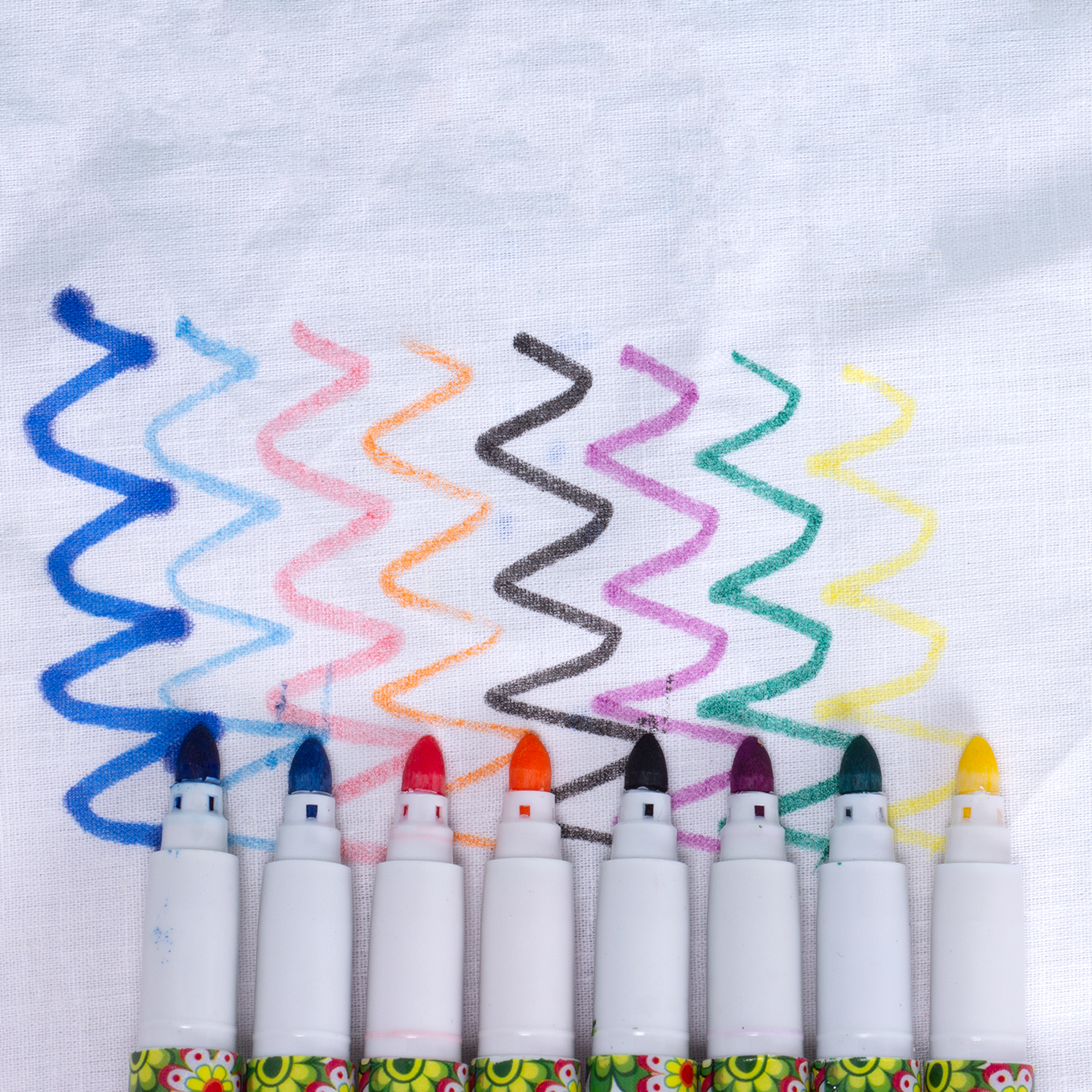 Textile Marker Multicolour 8pcs Box