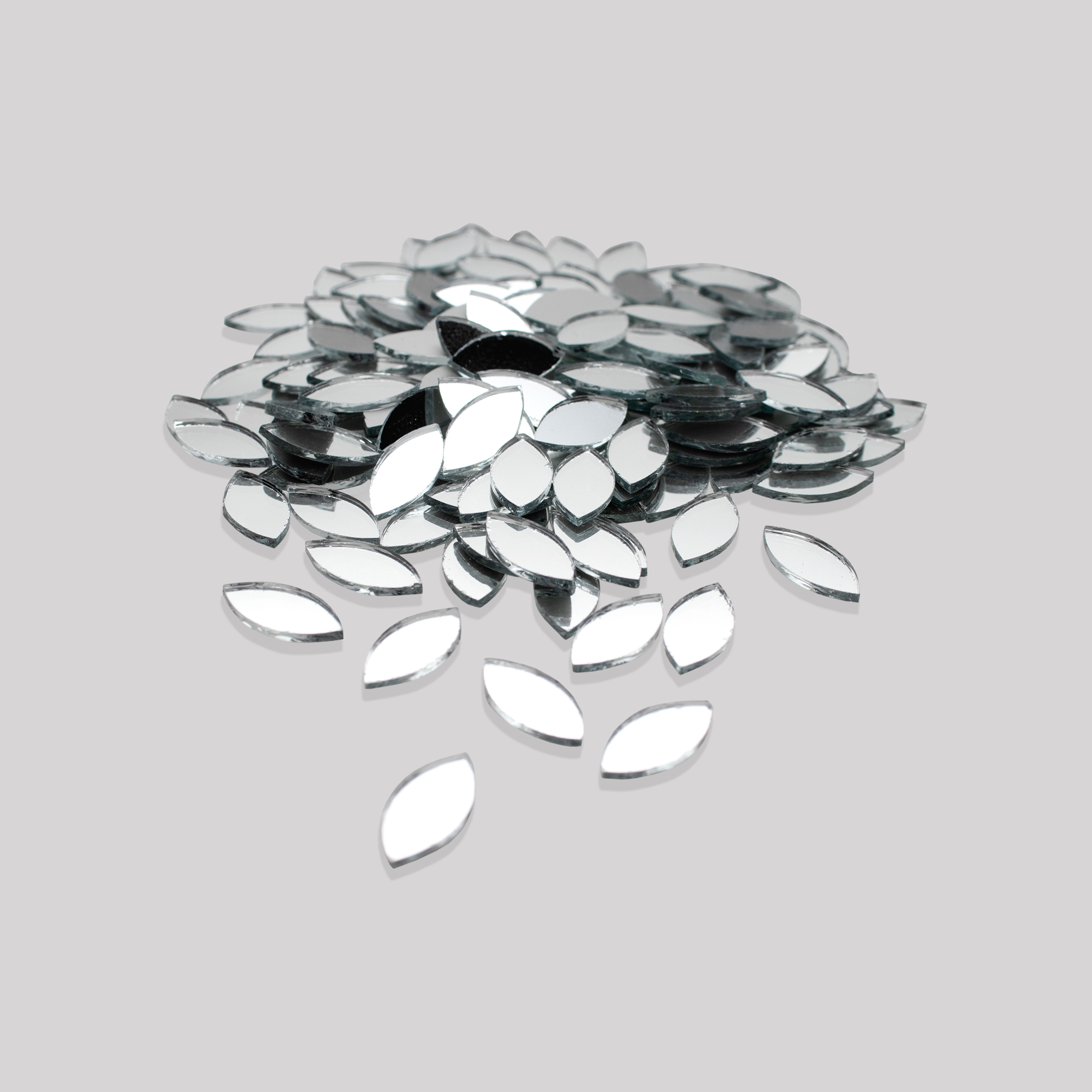 Cut Mirror Leaf 14Mm 50Gms Approx 355pc