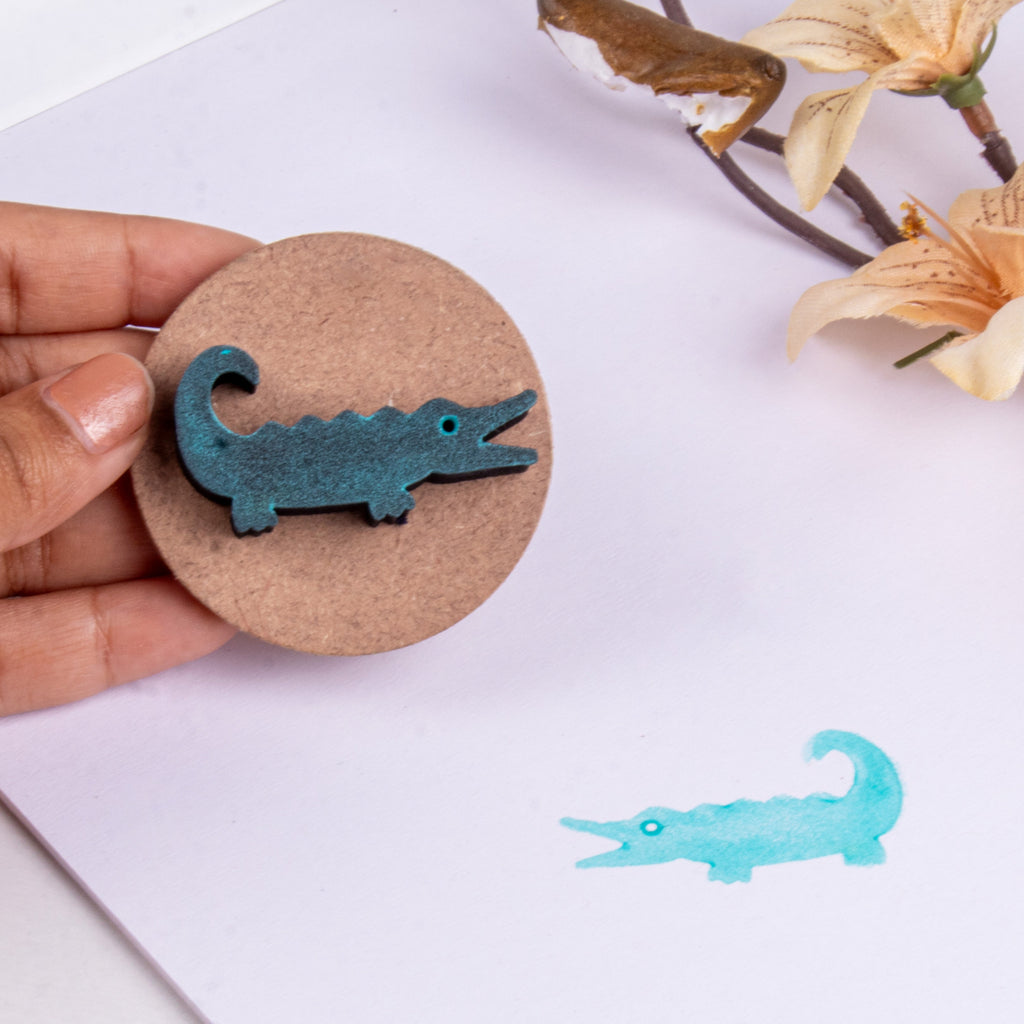 Foam Stamp - Crocodile | 4.2cm x 2.2cm | 10mm Thick (MDF Base 5.5mm thick round 5cm dia) 1pc