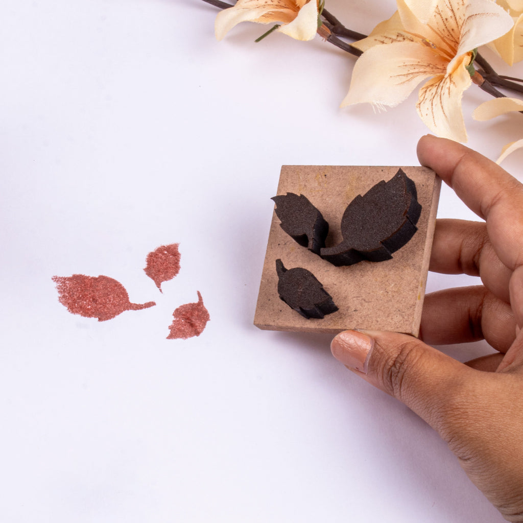 Foam Stamp Leaf Collection (3 leaves) Big 1.8 x 3.4cm & small 1.2 x 2.1cm x 10mm Thick (MDF Base 5.5mm thick square 5x5cm ) 1pc