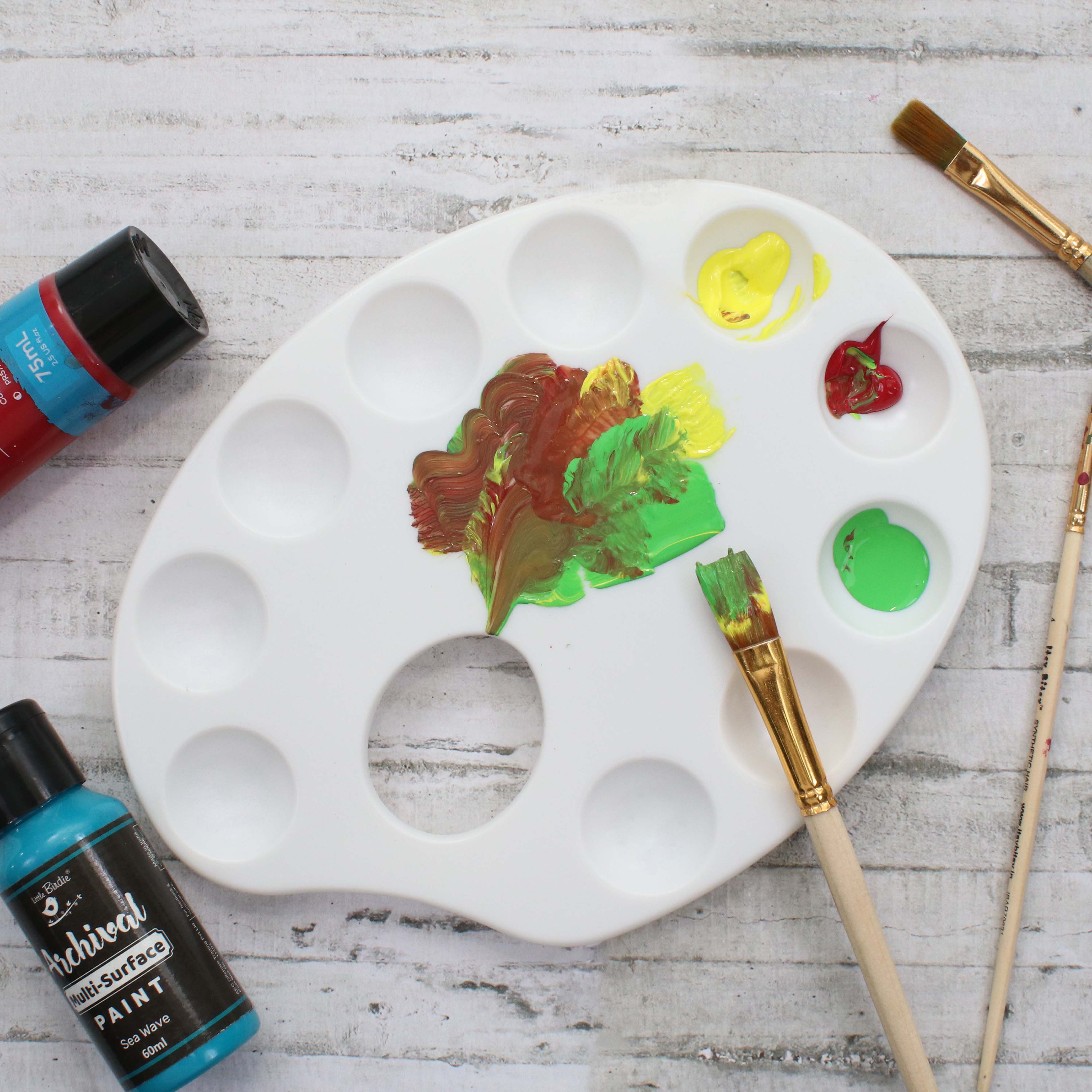 Artists Plastic Palette 8.7Inch X 6.6Inch Artistic Style 10 Well 1Pc