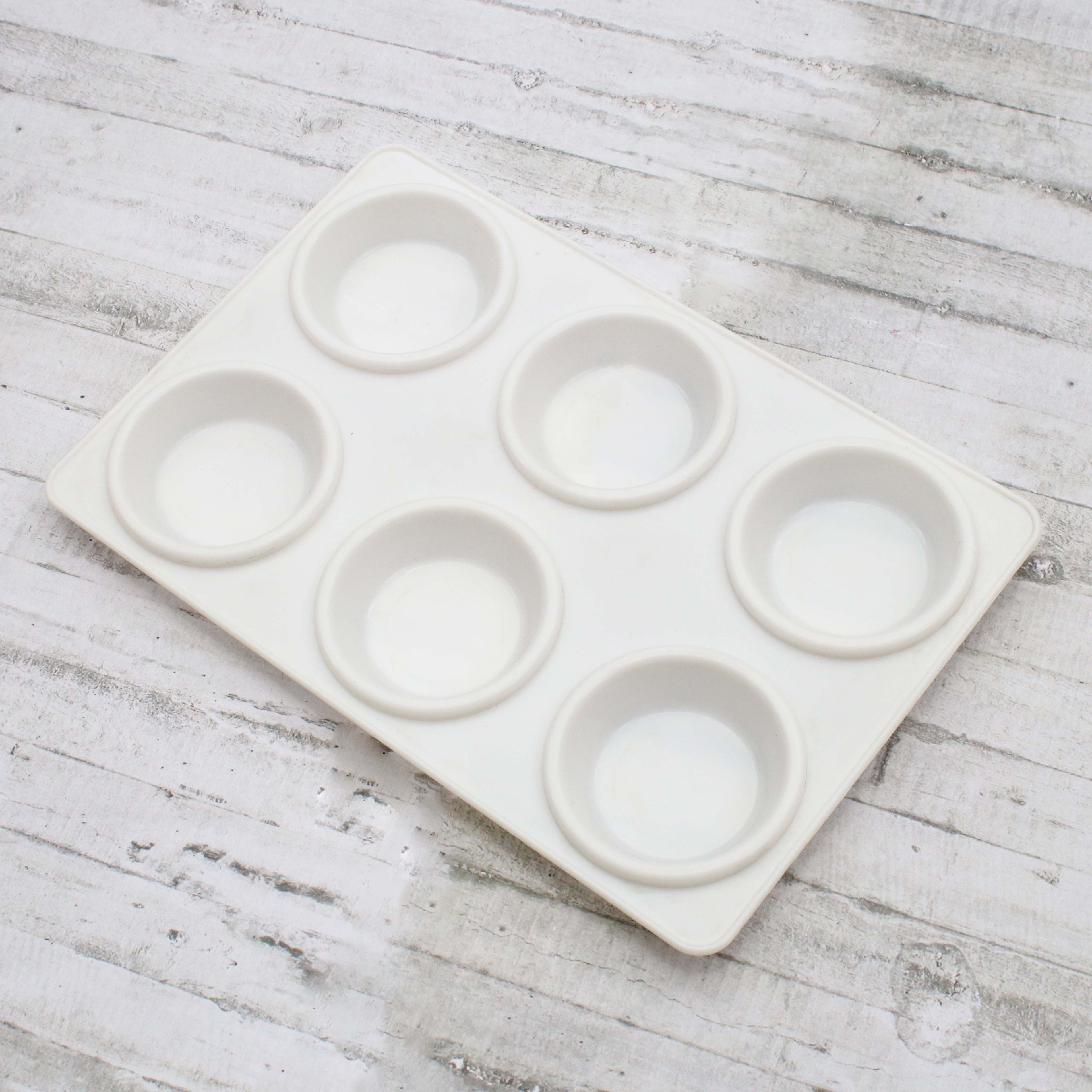 Artists Plastic Palette 9Inch X 5.9Inch 6 Well 1Pc