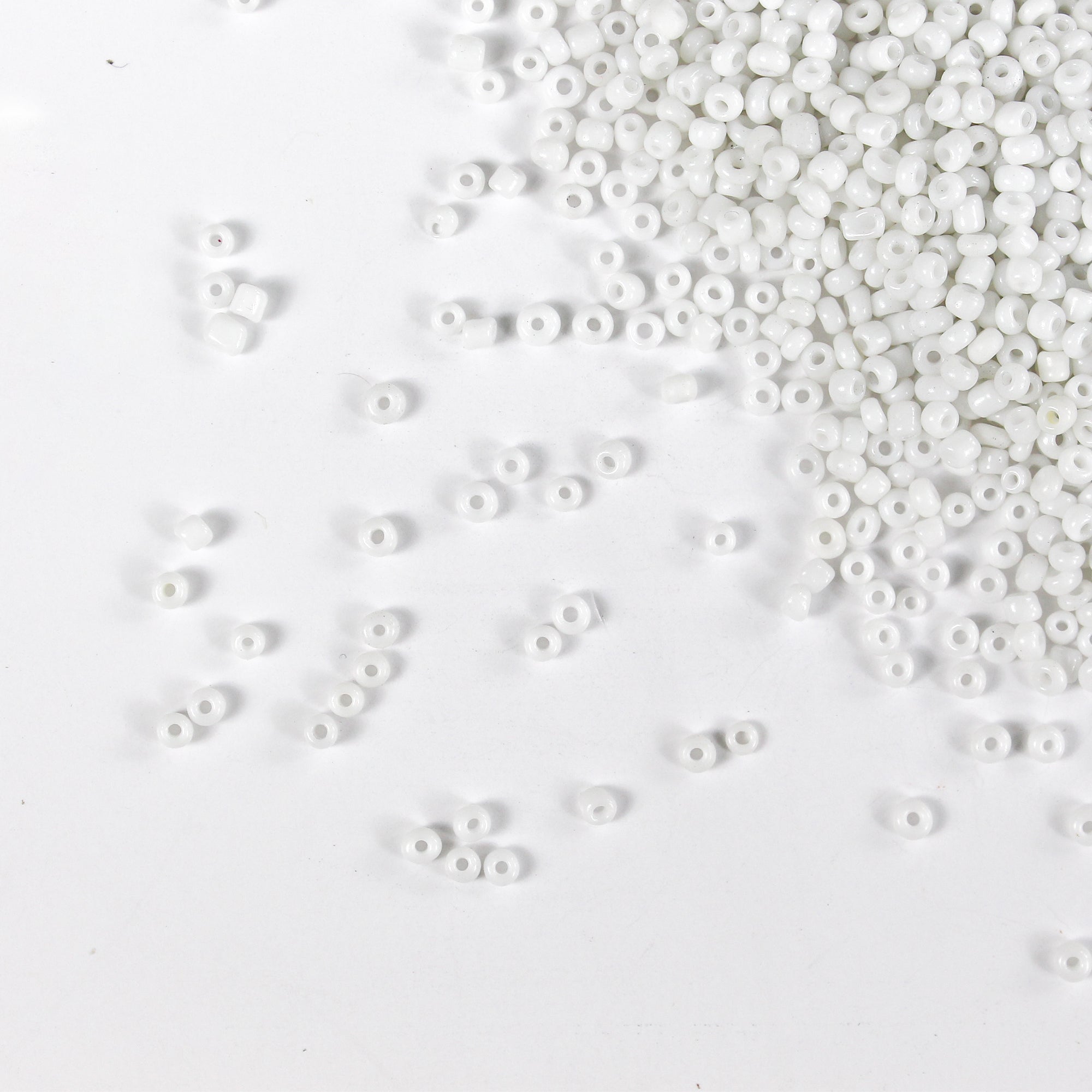Seed Beads Opque White 30G Ib
